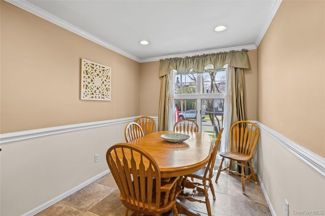 416 Argyle Road, Mineola, NY 11501