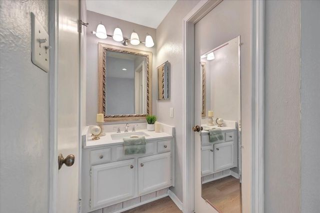 11711 Memorial Drive 135, Houston, TX 77024