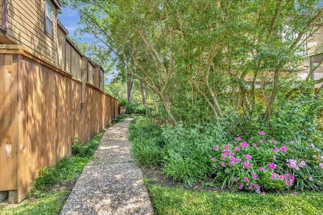 11711 Memorial Drive 135, Houston, TX 77024