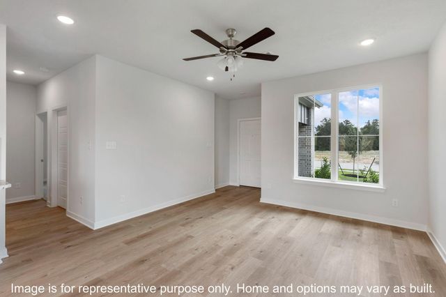 405 Rockbridge Drive, Huntsville, TX 77340