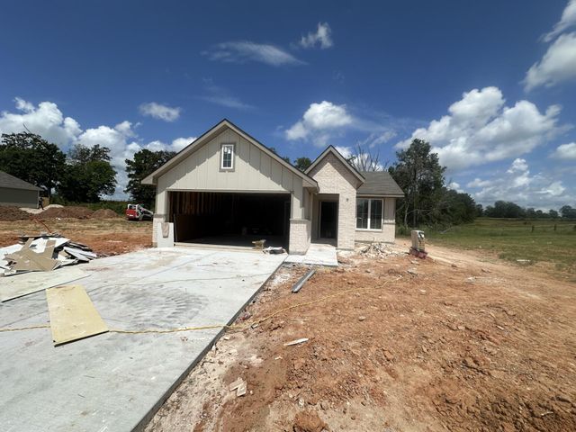 405 Rockbridge Drive, Huntsville, TX 77340
