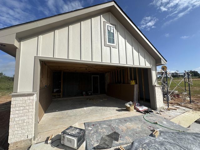 405 Rockbridge Drive, Huntsville, TX 77340