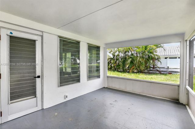 1320 SE 10th St, Deerfield Beach, FL 33441