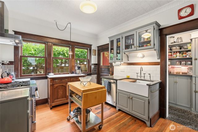 1912 N Steele Street, Tacoma, WA 98406