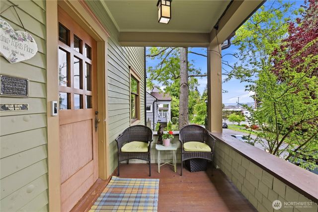 1912 N Steele Street, Tacoma, WA 98406