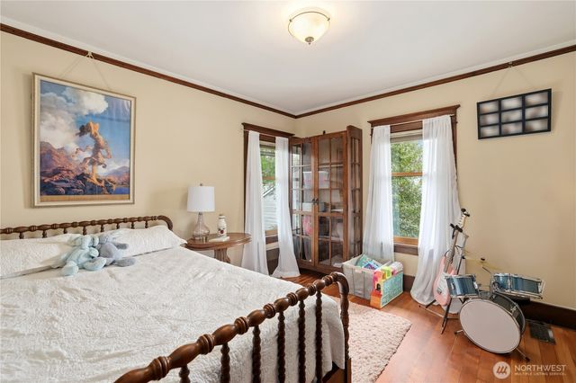 1912 N Steele Street, Tacoma, WA 98406