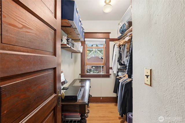 1912 N Steele Street, Tacoma, WA 98406