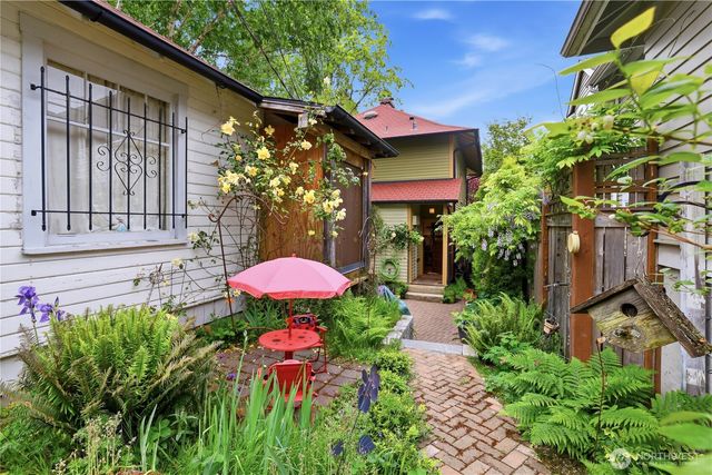 1912 N Steele Street, Tacoma, WA 98406