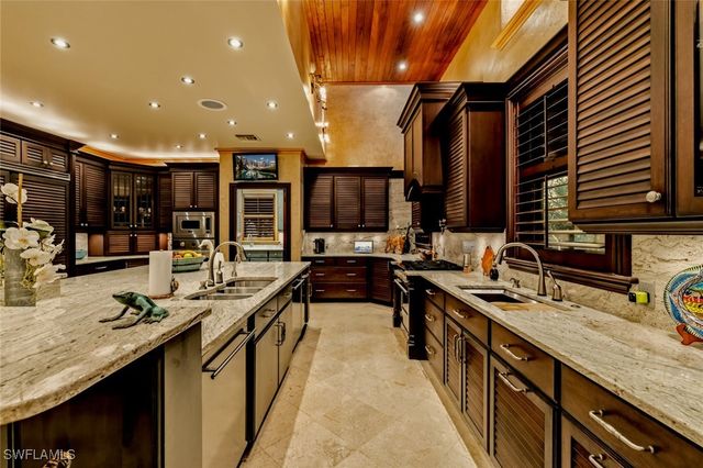 1000 E Railroad AVE, Boca Grande, FL 33921