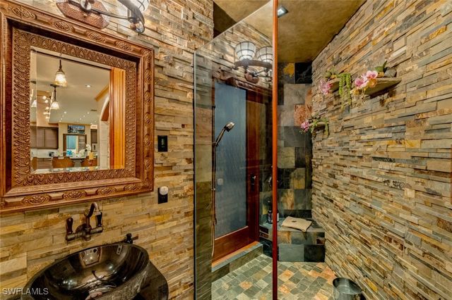 1000 E Railroad AVE, Boca Grande, FL 33921