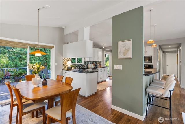 8614 193rd Place SW, Edmonds, WA 98026