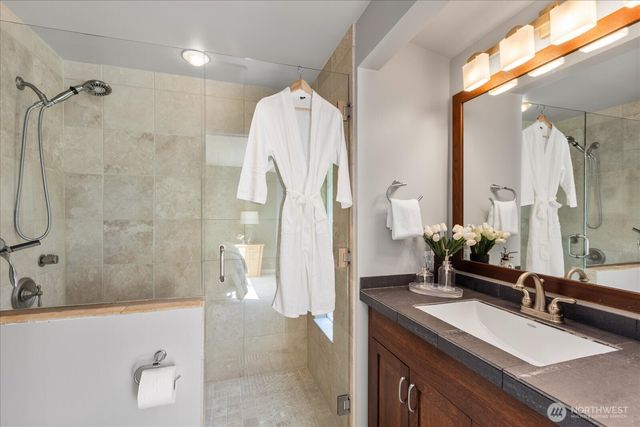 8614 193rd Place SW, Edmonds, WA 98026