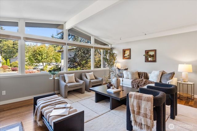 8614 193rd Place SW, Edmonds, WA 98026