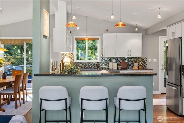 8614 193rd Place SW, Edmonds, WA 98026