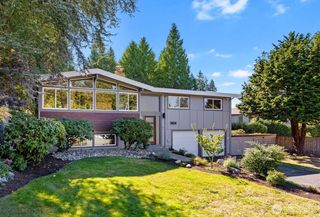 8614 193rd Place SW, Edmonds, WA 98026