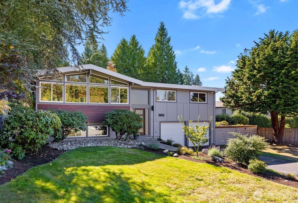 8614 193rd Place SW, Edmonds, WA 98026