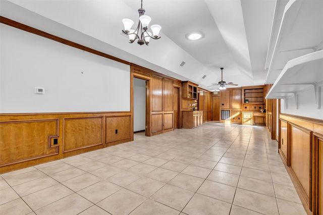 11651 Twain Drive, Montgomery, TX 77356