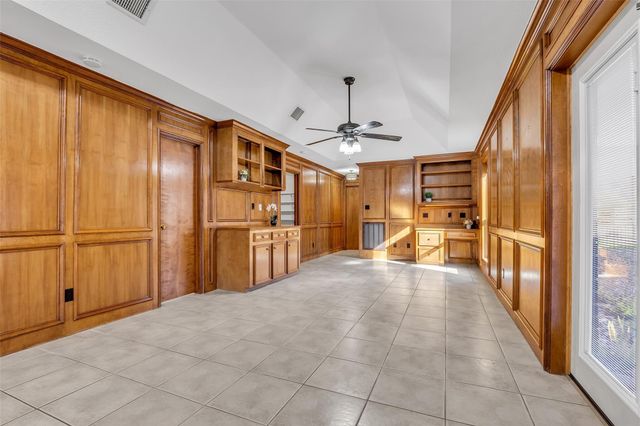 11651 Twain Drive, Montgomery, TX 77356