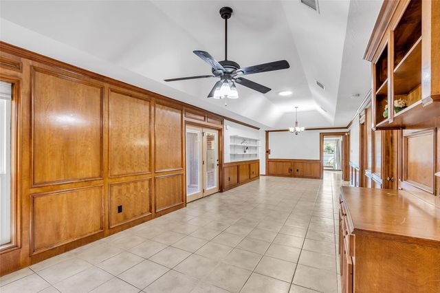 11651 Twain Drive, Montgomery, TX 77356