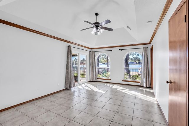 11651 Twain Drive, Montgomery, TX 77356