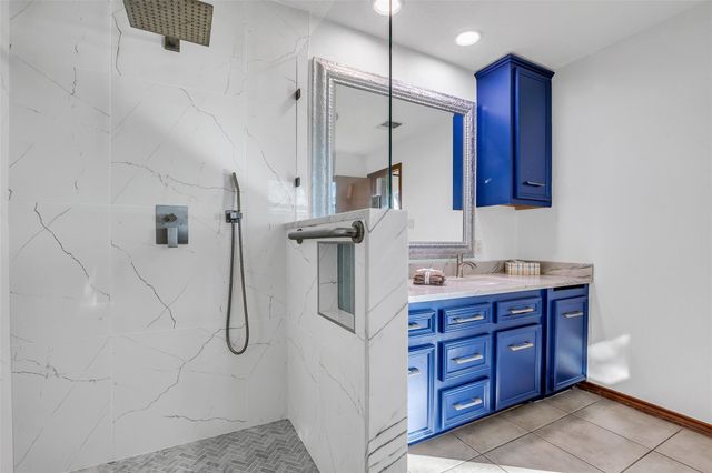 11651 Twain Drive, Montgomery, TX 77356