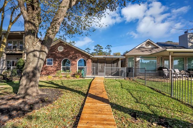 11651 Twain Drive, Montgomery, TX 77356