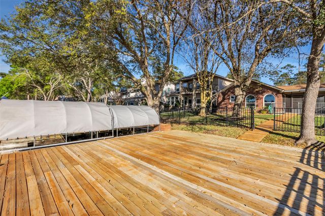 11651 Twain Drive, Montgomery, TX 77356