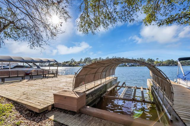 11651 Twain Drive, Montgomery, TX 77356