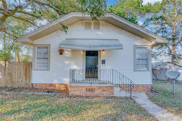 3 Canal Street, Chickasaw, AL 36611