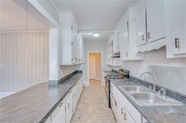 3 Canal Street, Chickasaw, AL 36611