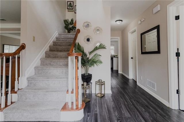 300 Channings Lake Drive, Lawrenceville, GA 30043