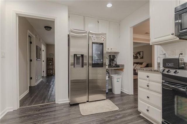 300 Channings Lake Drive, Lawrenceville, GA 30043