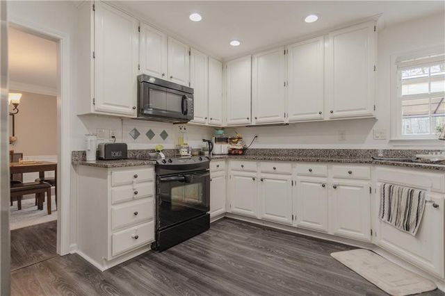 300 Channings Lake Drive, Lawrenceville, GA 30043