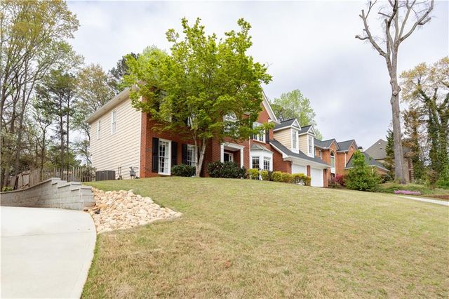 300 Channings Lake Drive, Lawrenceville, GA 30043