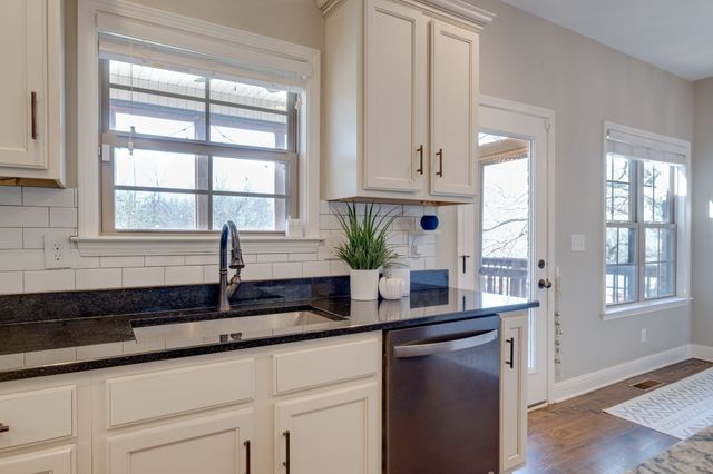 111 Amelia Drive, Bon Aqua, TN 37025