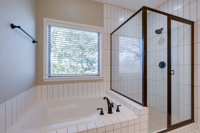 111 Amelia Drive, Bon Aqua, TN 37025