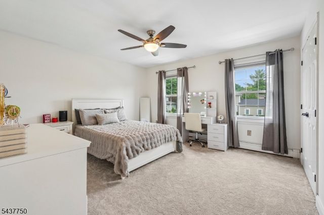 1 York Pl, North Caldwell Boro, NJ 07006