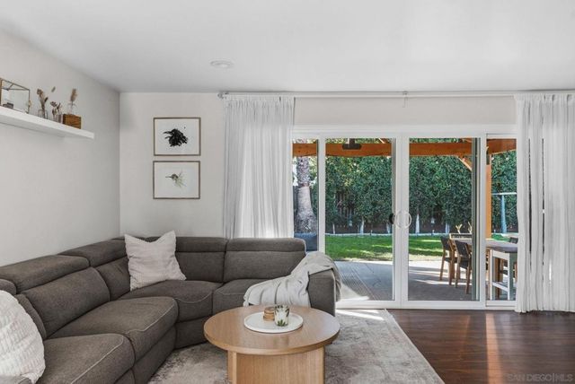 6652 Archwood Ave, San Diego, CA 92120