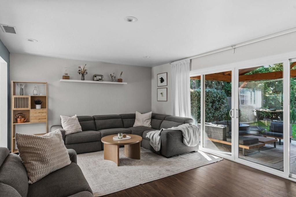 6652 Archwood Ave, San Diego, CA 92120