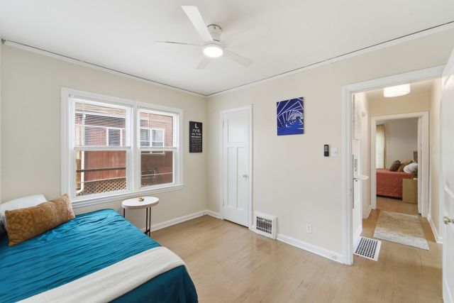 3200 Oxford Street, Des Moines, IA 50313