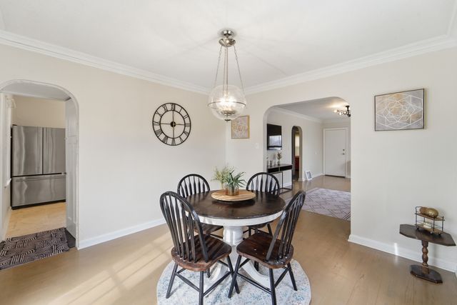 3200 Oxford Street, Des Moines, IA 50313