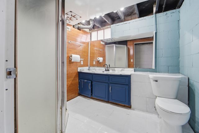 3200 Oxford Street, Des Moines, IA 50313