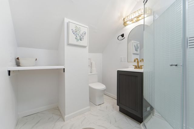 3200 Oxford Street, Des Moines, IA 50313