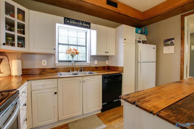 1953 County Road 108, Town Creek, AL 35672