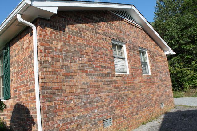 1008B Center Point Rd, Hendersonville, TN 37075