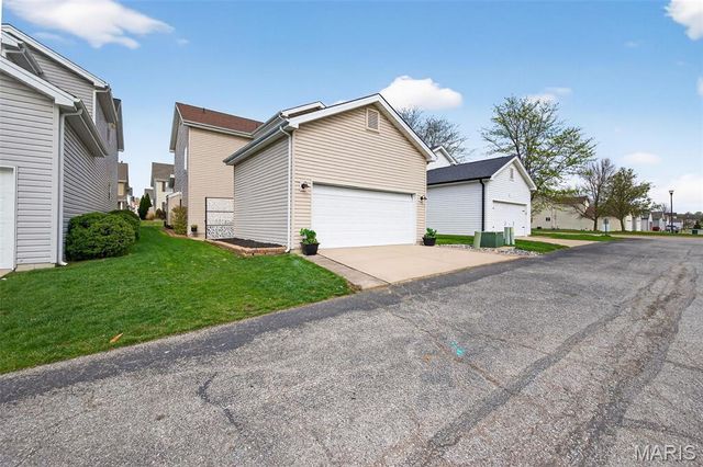 714 Waler Drive, Lake St Louis, MO 63367