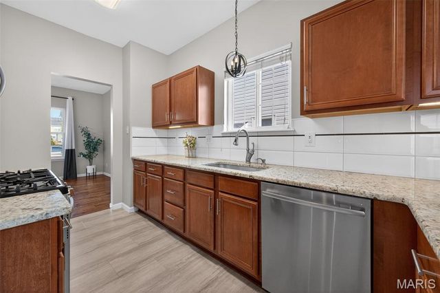 714 Waler Drive, Lake St Louis, MO 63367