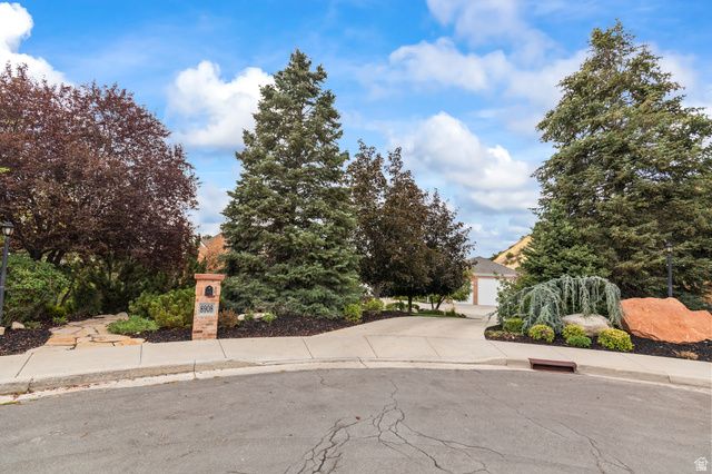 8908 S COBBLE CANYON CIR, Sandy, UT 84093