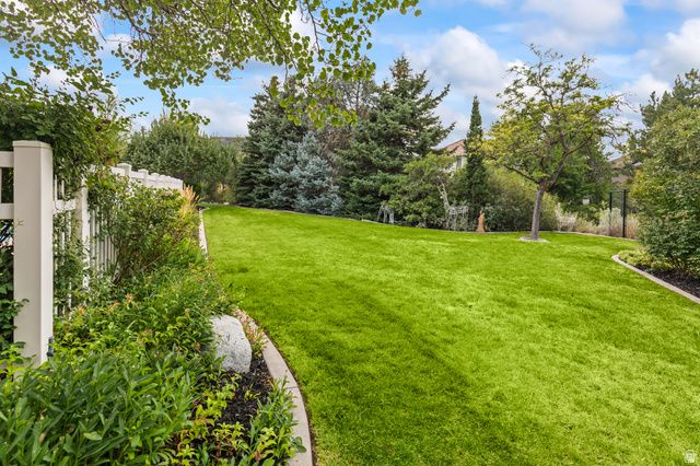 8908 S COBBLE CANYON CIR, Sandy, UT 84093