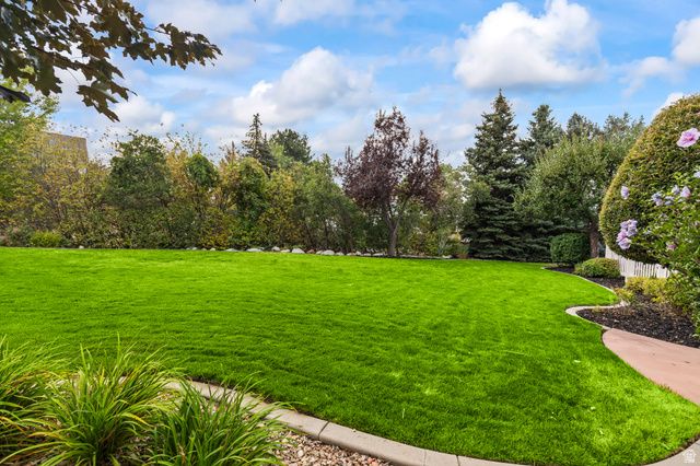 8908 S COBBLE CANYON CIR, Sandy, UT 84093